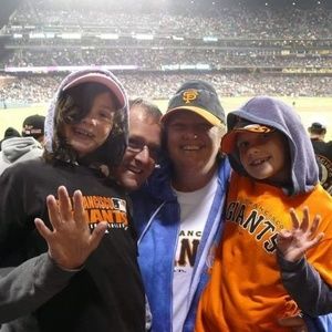 Meet your Posher, Sharon